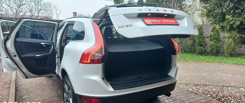 Volvo XC 60 cena 50900 przebieg: 246000, rok produkcji 2013 z Piaski małe 781